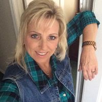 Debbie Schulz Photo 18