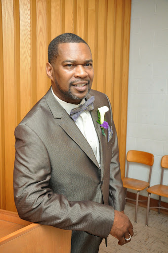 Larry Coleman Photo 28