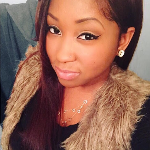 Simone Robinson Photo 7