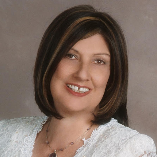 Debbie Oliver Photo 7