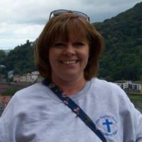 Colleen Reynolds Photo 33