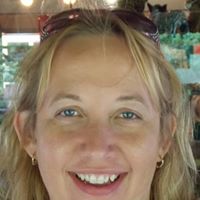 Christina Lloyd Photo 26