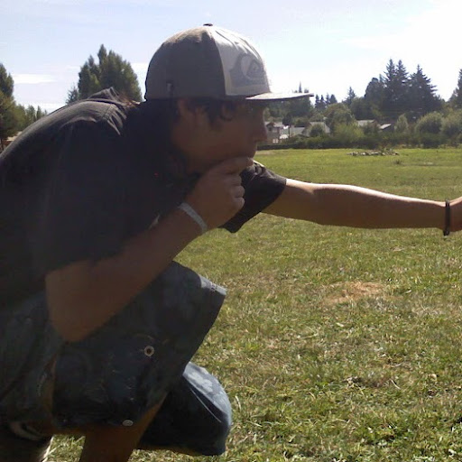 Ezequiel Rivas Photo 14