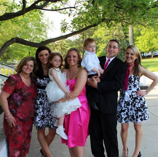 Kimberly Travis Photo 29
