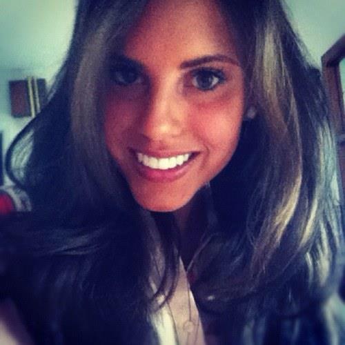 Amanda Ross Photo 43