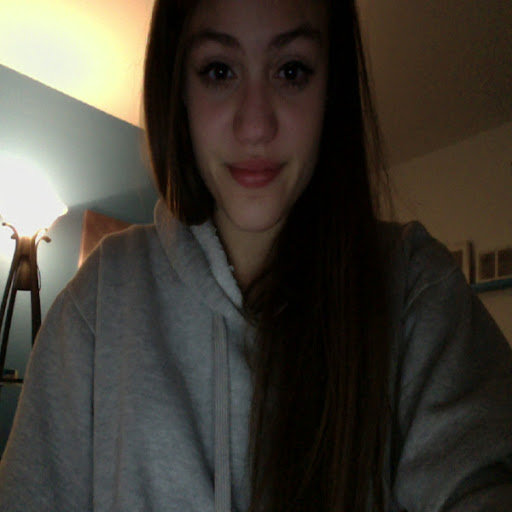 Kelsey Lewis Photo 22