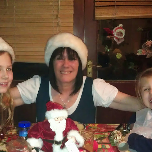 Lorraine Cooper Photo 11