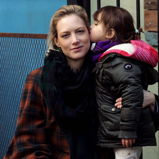 Amy Pyle Photo 24
