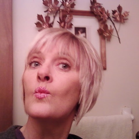 Lisa Goins Photo 39