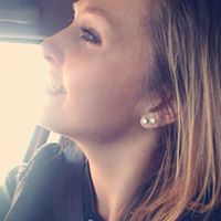Jennifer Holm Photo 30