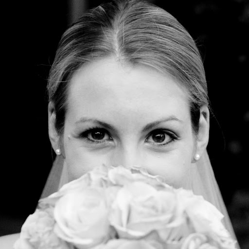 Amanda Ryan Photo 33