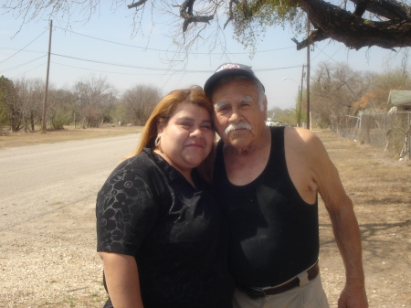 Linda Garcia Photo 43