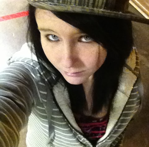 Samantha Underwood Photo 17