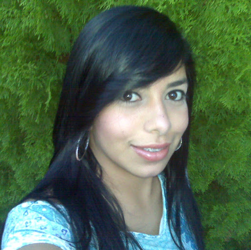Cynthia Amaya Photo 35