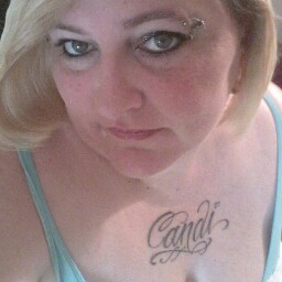 Connie Reyes Photo 26