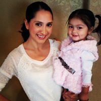 Jennifer Hinojosa Photo 17