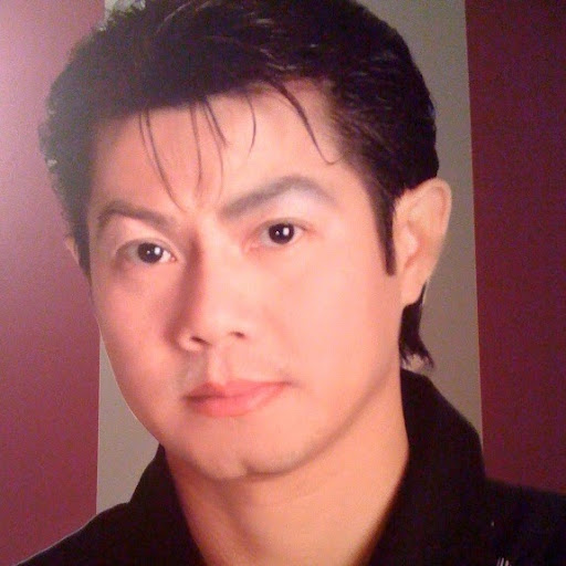 Anh Quach Photo 34