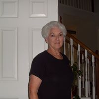 Loretta Armstrong Photo 26