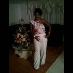 Joan Gordon Photo 25