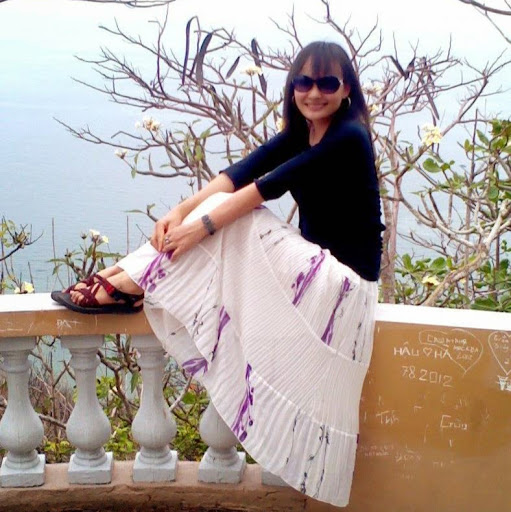 Thuy Ninh Photo 6