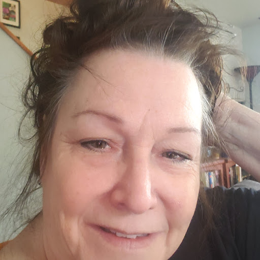 Carole Anderson Photo 21