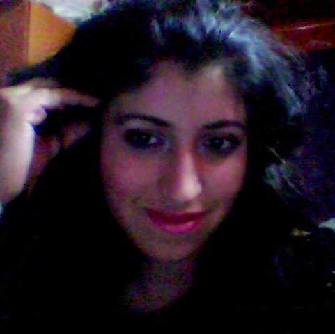Yeni Sandoval Photo 16
