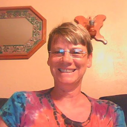 Carolyn James Photo 9