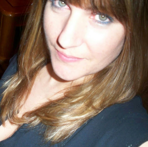 Elizabeth Healy Photo 11
