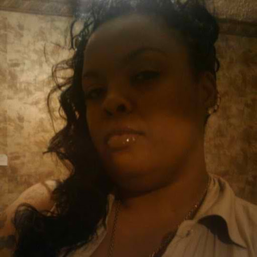 Evette Robinson Photo 21