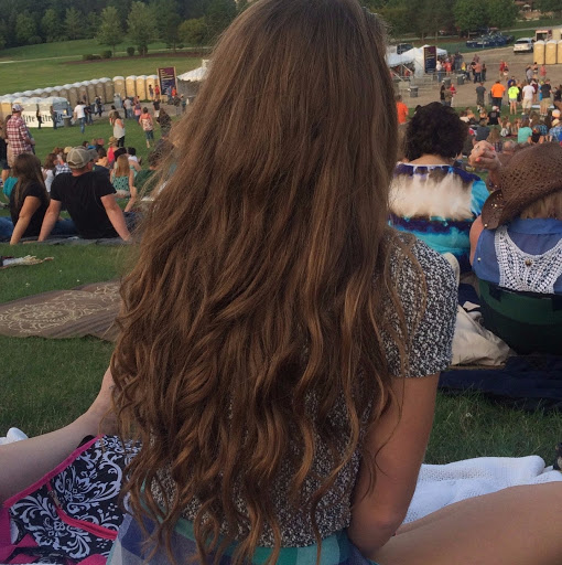 Olivia Phillips Photo 29