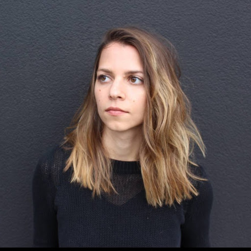 Sarah Busch Photo 26