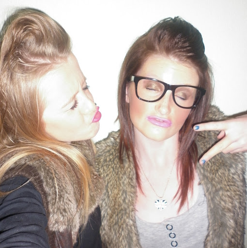 Danielle Mclean Photo 13