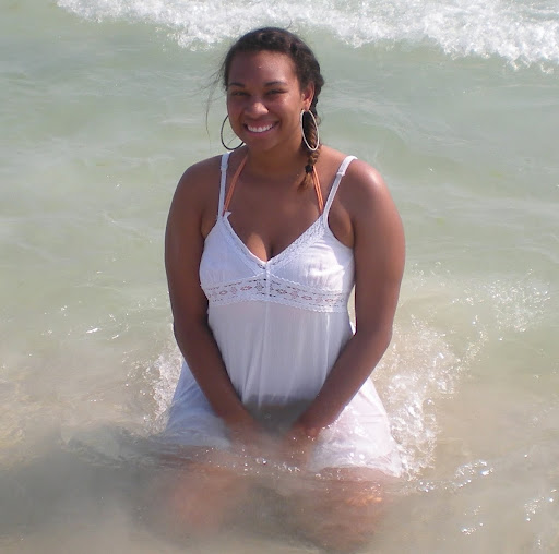 Jessica Nieves Photo 36