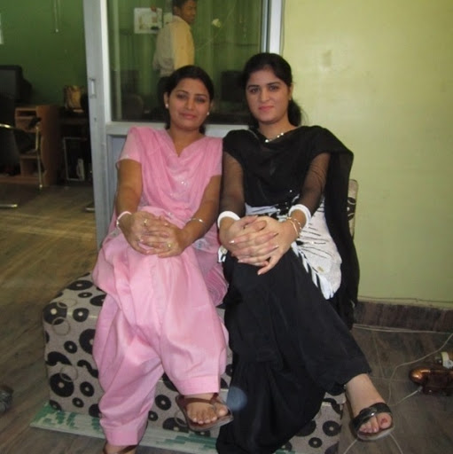 Inderjit Kaur Photo 31