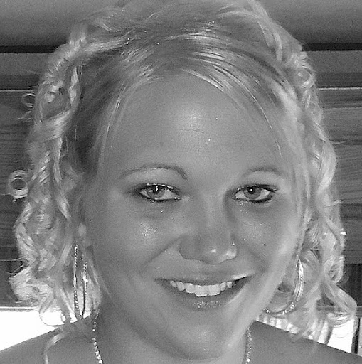 Jessica Gregg Photo 32