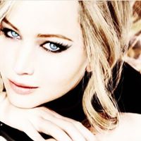 Nora Gray Photo 5