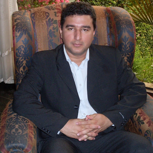 Manuel Ayala Photo 14