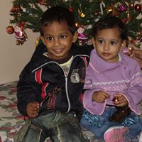 Elizabeth Fernandes Photo 13