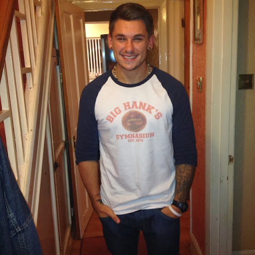 Aaron Farrell Photo 28