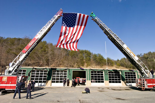 Richard Hallman Photo 17