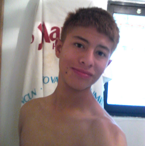 Tomas Perez Photo 29