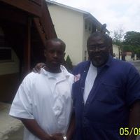 Maurice Welch Photo 27