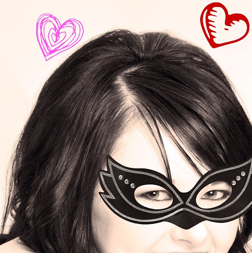 Kerri Walker Photo 24