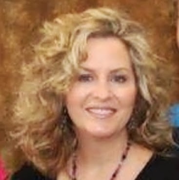 Kerry Hanson Photo 38