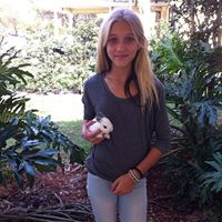 Julia Schwartz Photo 38