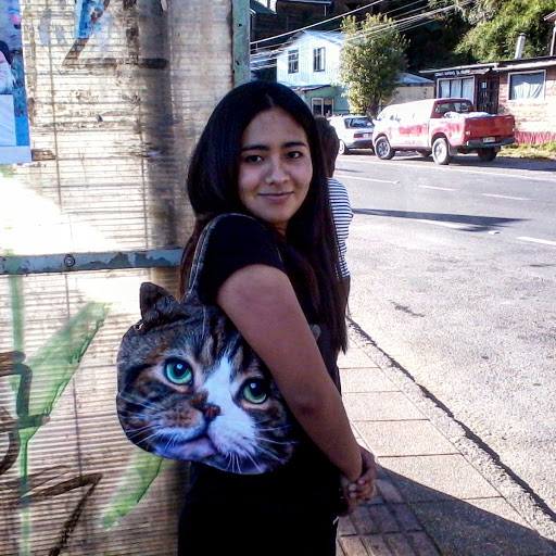 Monica Uribe Photo 21