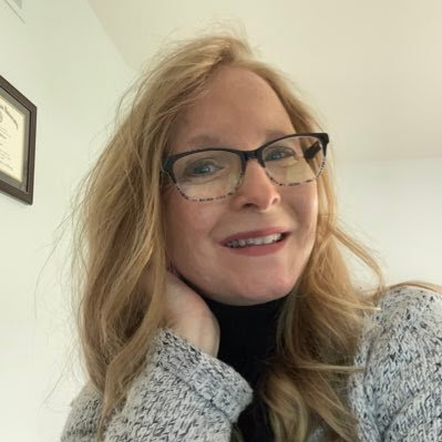 Julie Hoffman Photo 33