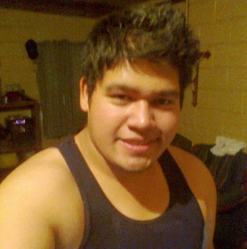 Julian Valenzuela Photo 22