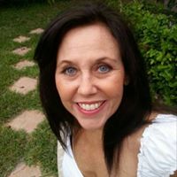 Catherine Evans Photo 34