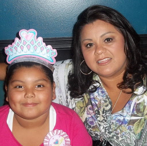 Lisa Betancourt Photo 28